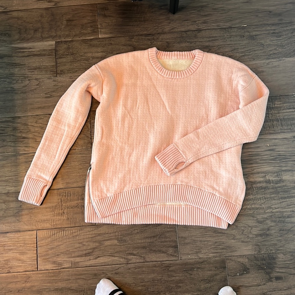 Lululemon sweater